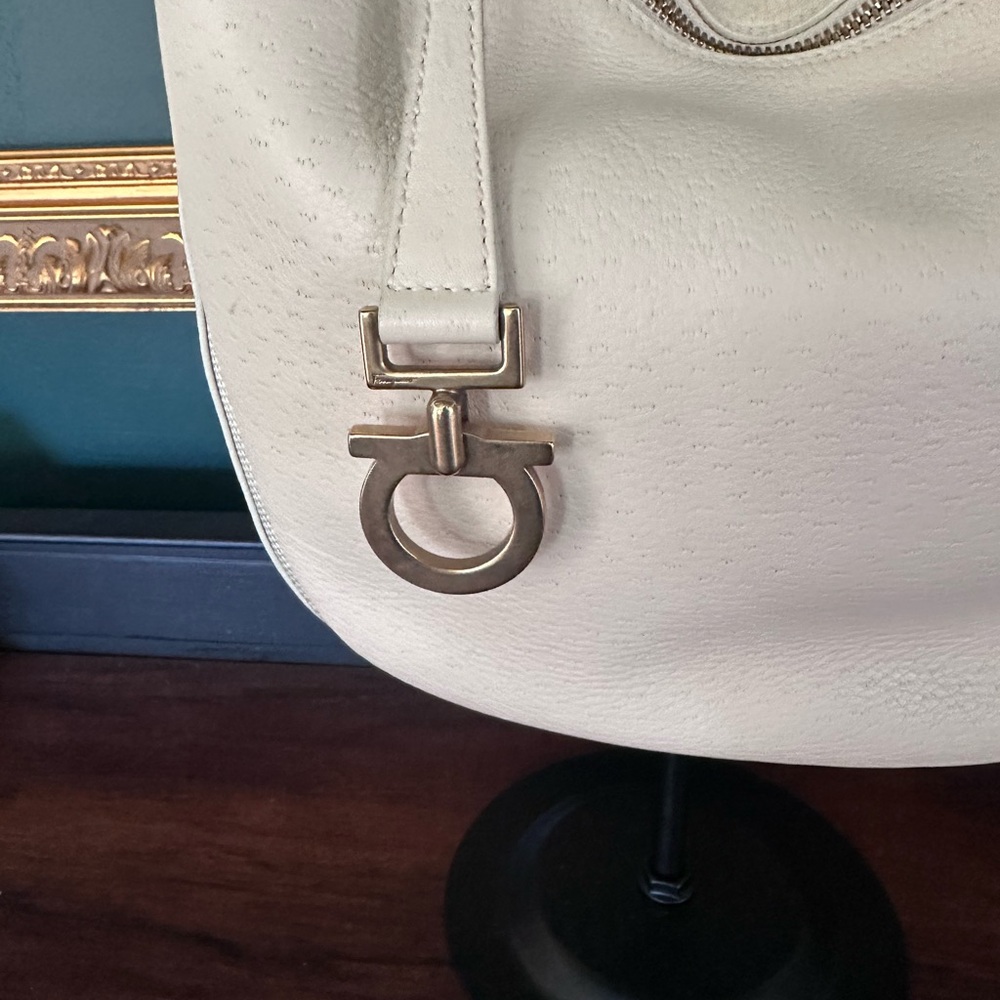Salvatore Ferragamo Cream Hobo Bag - Picture 3 of 7